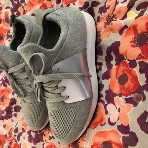 Steve Madden sneakers